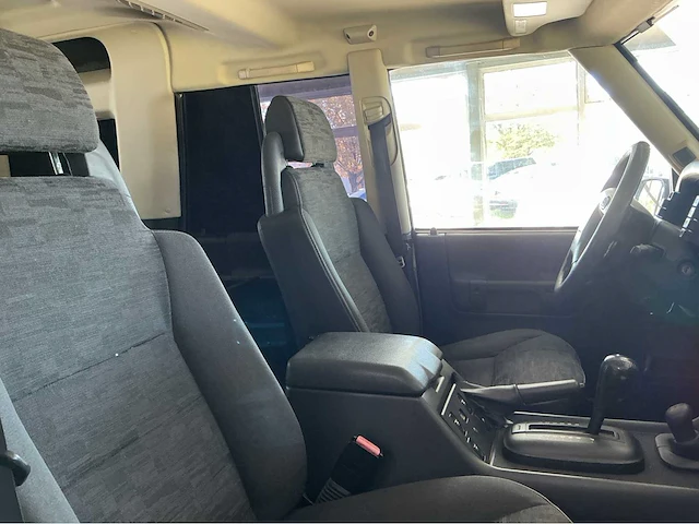 Land rover discovery 2.5 td5 e | 94-bp-sj 2004 btw auto - afbeelding 23 van  34