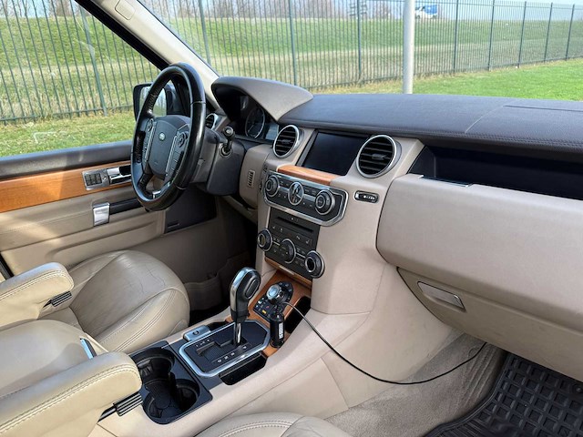 Land rover discovery 3.0 sdv6 black&whiten automaat, 52-rsv-1`` - afbeelding 6 van  31
