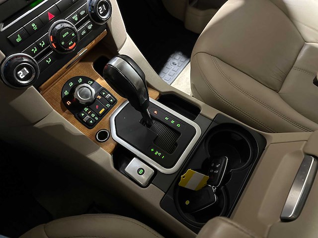 Land rover discovery 3.0 sdv6 hse 7-persoons 245pk 2011, 74-pds-1 - afbeelding 27 van  42