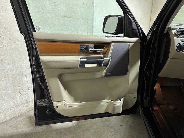 Land rover discovery 3.0 sdv6 hse 7-persoons 245pk 2011, 74-pds-1 - afbeelding 29 van  42