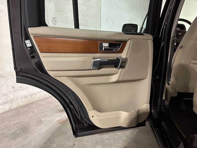 Land rover discovery 3.0 sdv6 hse 7-persoons 245pk 2011, 74-pds-1 - afbeelding 32 van  42