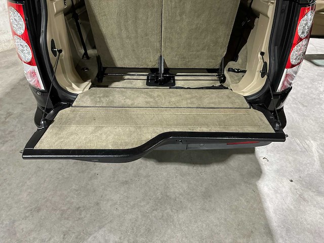 Land rover discovery 3.0 sdv6 hse 7-persoons 245pk 2011, 74-pds-1 - afbeelding 34 van  42