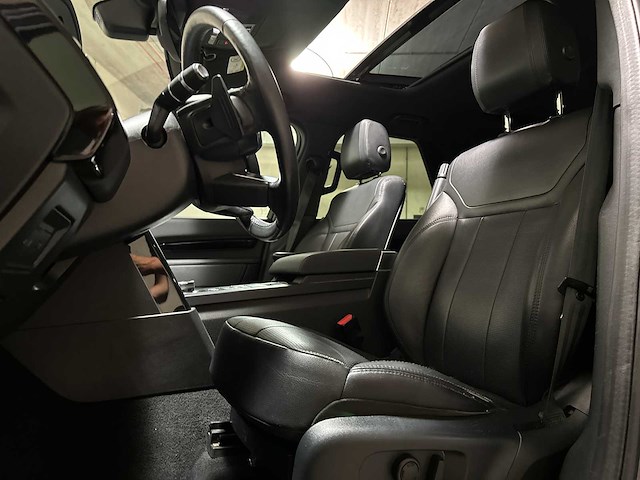 Land rover discovery 3.0 td6 hse luxury 258pk 2018 7-persoons, t-774-bk - afbeelding 25 van  63
