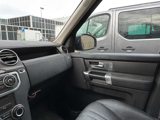 Land rover discovery 3.0 v6 211pk 2016 - afbeelding 18 van  37