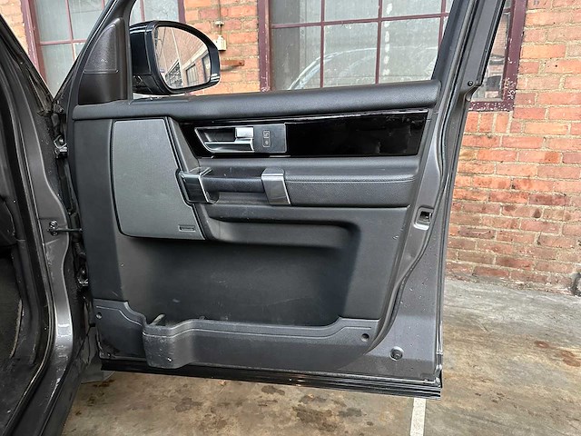 Land rover discovery 4 3.0 sdv6 se hse 256pk 2015, vnj-87-t bedrijfswagen - afbeelding 43 van  52