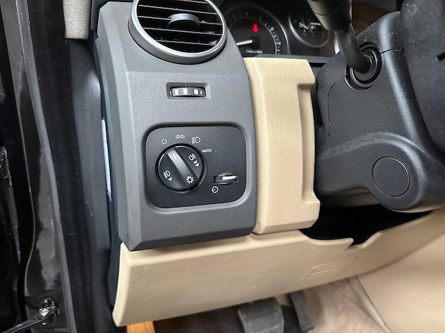 Land rover discovery 4.4 v8 l319 300pk 2006, 67-rth-9 youngtimer - afbeelding 20 van  45