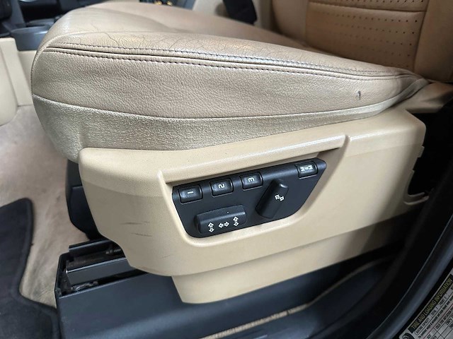 Land rover discovery 4.4 v8 l319 300pk 2006, 67-rth-9 youngtimer - afbeelding 31 van  45