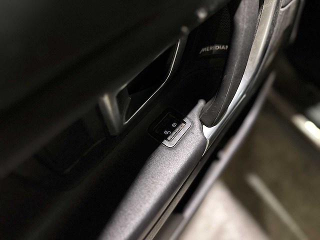 Land rover discovery sport 2.0 td4 urban series se dynamic 150pk 2017 (origineel-nl), np-393-r - afbeelding 24 van  65