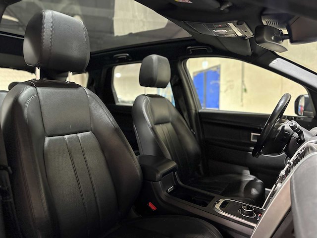 Land rover discovery sport 2.0 td4 urban series se dynamic 150pk 2017 (origineel-nl), np-393-r - afbeelding 46 van  65