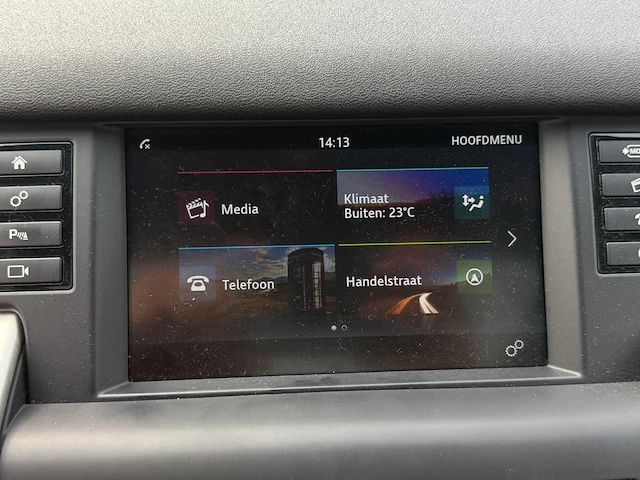Land rover discovery sport 2.0 td4 urbser se | st-365-v i - afbeelding 9 van  17