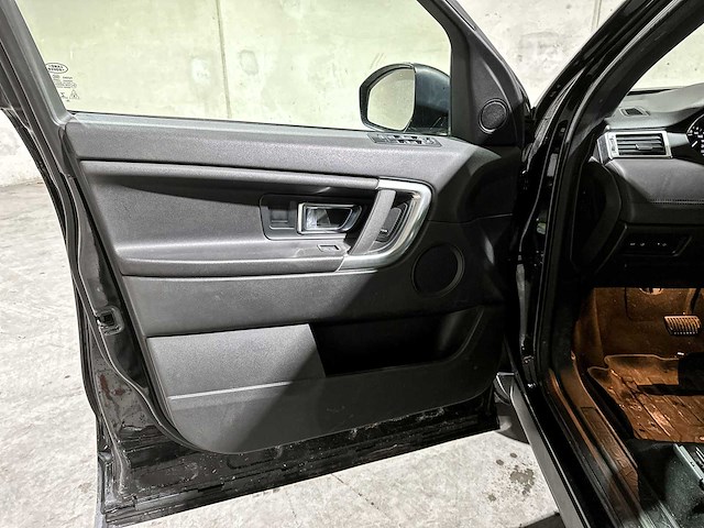 Land rover discovery sport 2.0 td4 us se 150pk 2018 (origineel-nl), v-267-nd - afbeelding 22 van  41