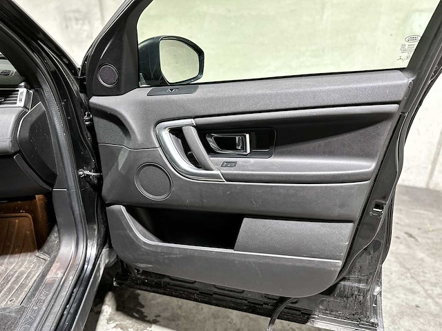 Land rover discovery sport 2.0 td4 us se 150pk 2018 (origineel-nl), v-267-nd - afbeelding 31 van  41