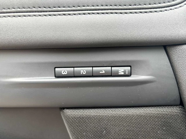Land rover range evoque 2.0 p250 awd r-dynamic hse | zr-666-f - afbeelding 9 van  39