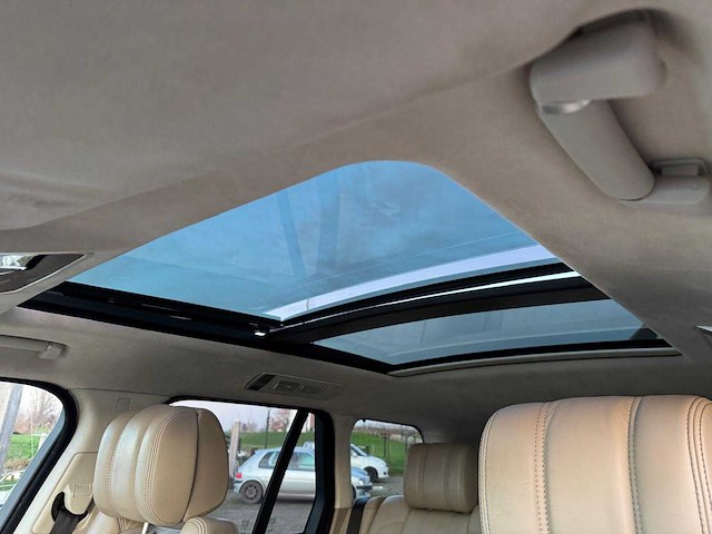 Land rover range rover 3.0 tdv6 autobiograp 22'' 8877 - afbeelding 32 van  79