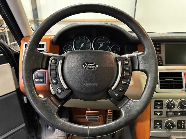 Land rover range rover 4.2 v8 supercharged youngtimer p-906-kf - afbeelding 5 van  24