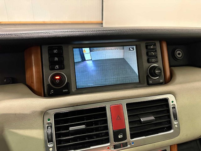 Land rover range rover 4.2 v8 supercharged youngtimer p-906-kf - afbeelding 8 van  24