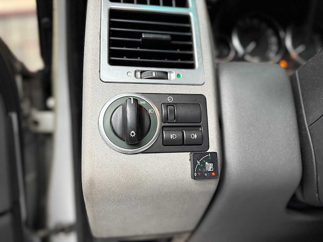 Land rover range rover 4.4 v8 vogue 286pk 2002, 67-sj-ds youngtimer - afbeelding 29 van  59