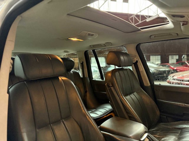 Land rover range rover 4.4 v8 vogue 286pk 2002, 67-sj-ds youngtimer - afbeelding 55 van  59