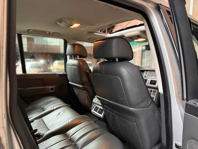 Land rover range rover 4.4 v8 vogue 286pk 2002, 67-sj-ds youngtimer - afbeelding 42 van  59