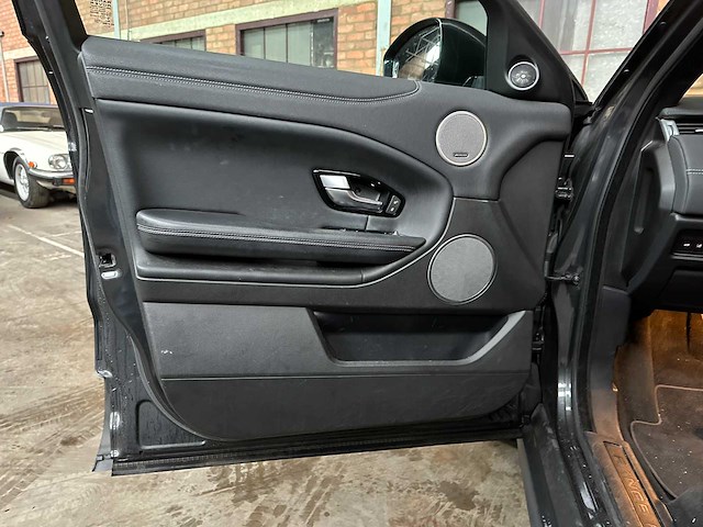 Land rover range rover evoque 2.0 td4 hse dynamic 148pk 2017, nd-401-g - afbeelding 26 van  43