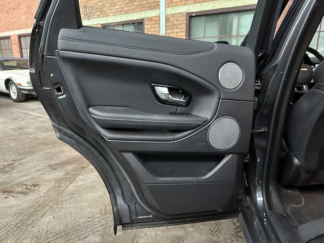 Land rover range rover evoque 2.0 td4 hse dynamic 148pk 2017, nd-401-g - afbeelding 28 van  43