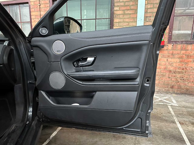 Land rover range rover evoque 2.0 td4 hse dynamic 148pk 2017, nd-401-g - afbeelding 31 van  43
