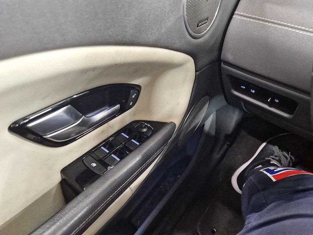 Land rover range rover evoque 2.0 td4 urban series; pn-576-t - afbeelding 19 van  19