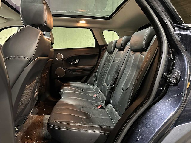 Land rover range rover evoque 2.2 td4 4wd prestige 150pk 2011, 79-tjg-6 - afbeelding 30 van  39