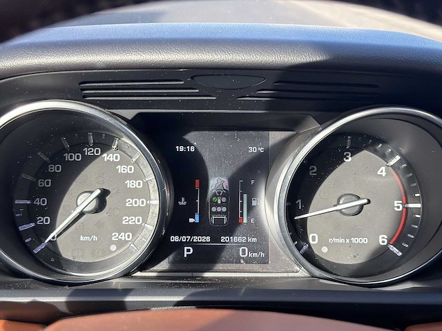 Land rover range rover sport 3.0 sdv6 autobiography dynamic | l-633-jt i - afbeelding 15 van  15