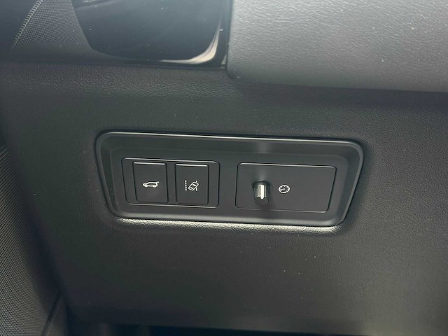 Land rover range rover sport 3.0 sdv6 autobiography dynamic | rj-935-v i - afbeelding 22 van  44