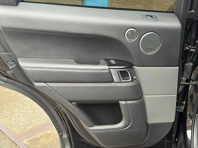 Land rover range rover sport 3.0 sdv6 autobiography dynamic | rj-935-v i - afbeelding 31 van  44