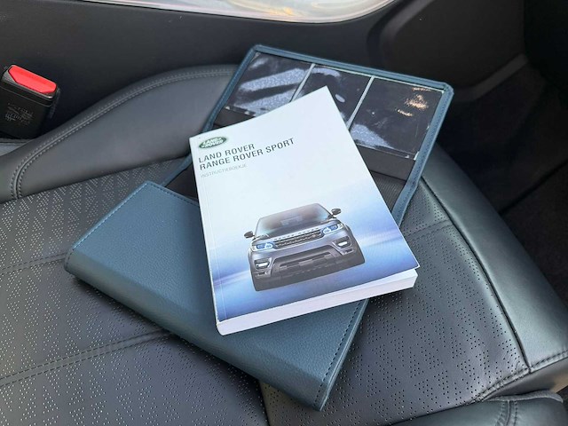 Land rover range rover sport 3.0 sdv6 hse autobiography dynamic | l-011-kz i - afbeelding 25 van  45