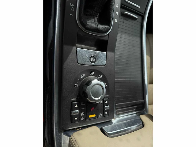 Land rover range rover sport 3.0 tdv6 autobiography | 42-pbv-6 i - afbeelding 18 van  25