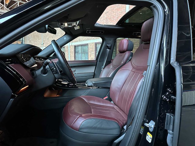 Land rover range rover sport d250 se dynamic 3.0 v6 249pk 2023 - afbeelding 33 van  43