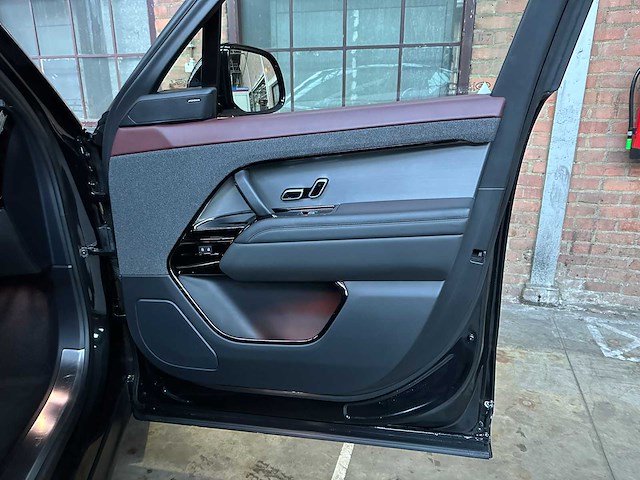 Land rover range rover sport d250 se dynamic 3.0 v6 249pk 2023 - afbeelding 30 van  43