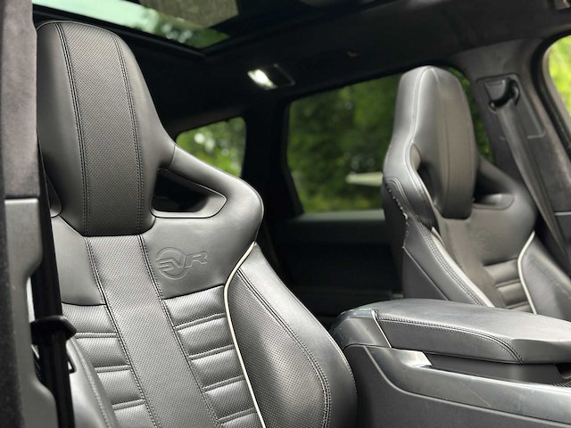 Land rover range rover sport svr 5.0 v8 supercharged 551pk 2017, nl-kenteken - afbeelding 22 van  46