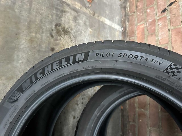 Land rover range rover velar 2.0 i4 awd r-d hse 237pk 2017, pp-174-l - afbeelding 49 van  54