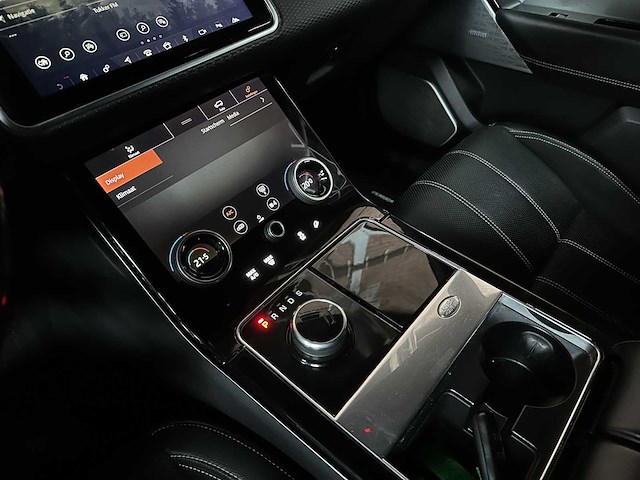Land rover range rover velar 2.0 i4 awd r-dynamic se 241pk 2017 (origineel-nl), px-296-f - afbeelding 24 van  46