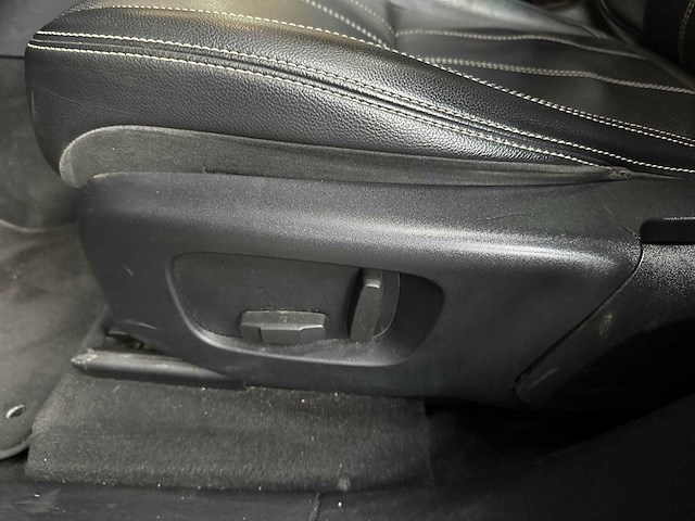 Land rover range rover velar 2.0 i4 awd se 179pk 2018, t-940-tj - afbeelding 21 van  44