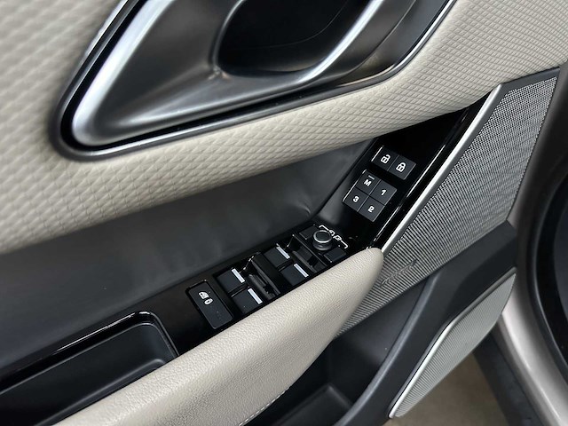Land rover range rover velar 2.0 p400e r-dynamic hse 404pk 2021 (origineel-nl), l-870-ks - afbeelding 28 van  46