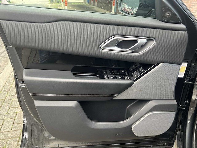 Land rover range rover velar 3.0 v6 awd r-dynamic hse 2017 | rg-696-r - afbeelding 26 van  36