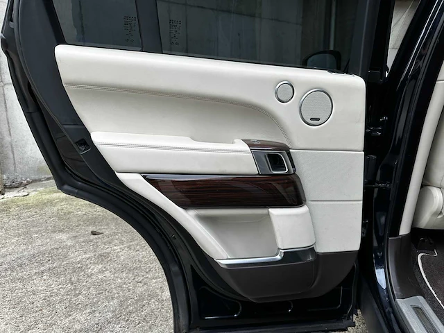 Land rover range rover vogue 3.0 tdv6 autobiography 250pk 2014 - afbeelding 49 van  72