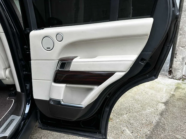 Land rover range rover vogue 3.0 tdv6 autobiography 250pk 2014 - afbeelding 59 van  72