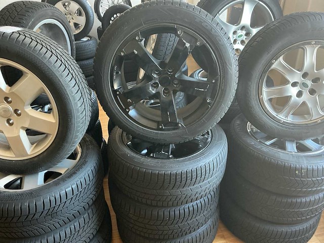 Land rover velg met band (32x) - afbeelding 13 van  36