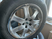 Land rover velg met band (32x) - afbeelding 17 van  30
