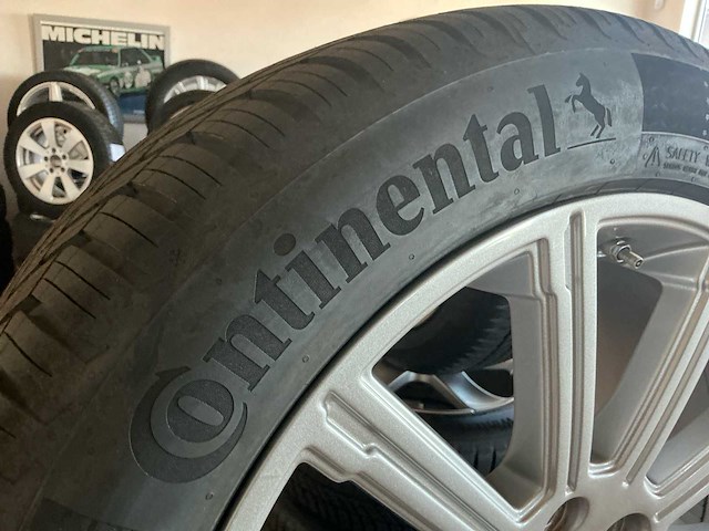 Land rover velg met band (32x) - afbeelding 25 van  30