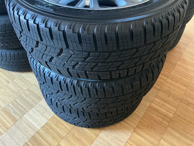 Land rover velg met band (32x) - afbeelding 7 van  36