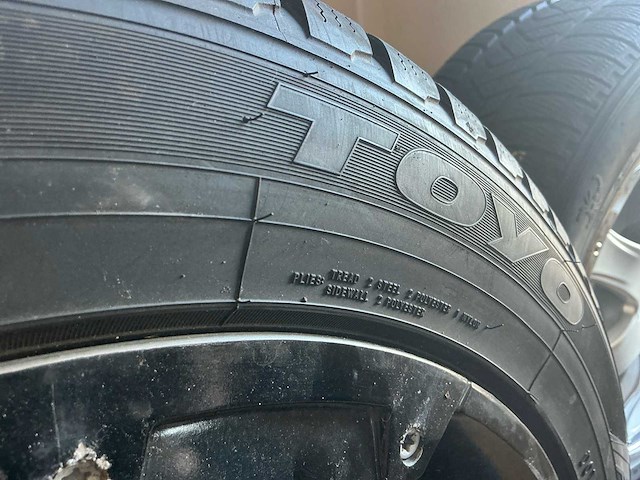Land rover velg met band (32x) - afbeelding 14 van  36