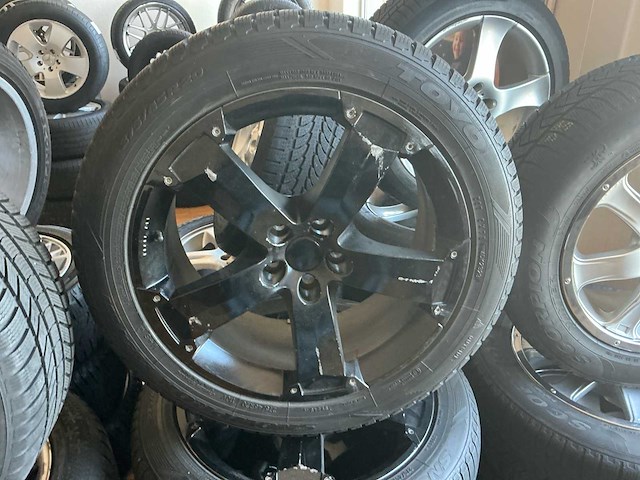 Land rover velg met band (32x) - afbeelding 16 van  36