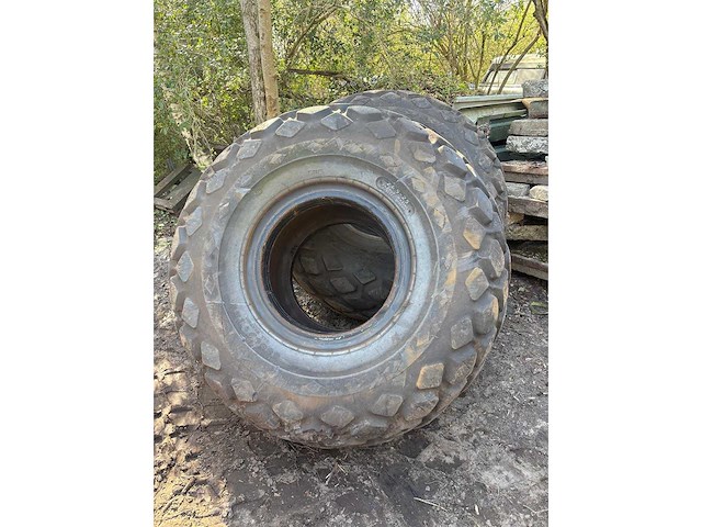 Landbouw - dumperband - band - afbeelding 1 van  3